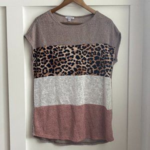 White Birch Leopard & Multicolor Open Knit Top, Medium